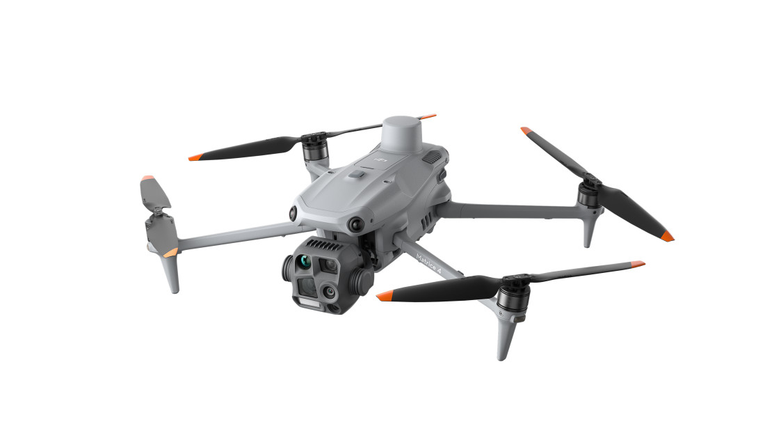 DJI Matrice 4 Thermal, DJI, Professional Drones, Drones, Usage : Precise aerial inspection from long distances, Safety, Security and Inspection, Thermal and RGB imaging, Max flight time (minutes) : 49, Maximum distance : 25 Km., Drone Type : Quadcopter, Warranty : 2 Years, Manufacturer ref. : 190021119321, 