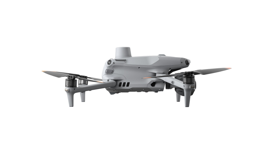 DJI Matrice 4 Thermal, DJI, Professional Drones, Drones, Usage : Precise aerial inspection from long distances, Safety, Security and Inspection, Thermal and RGB imaging, Max flight time (minutes) : 49, Maximum distance : 25 Km., Drone Type : Quadcopter, Warranty : 2 Years, Manufacturer ref. : 190021119321, 